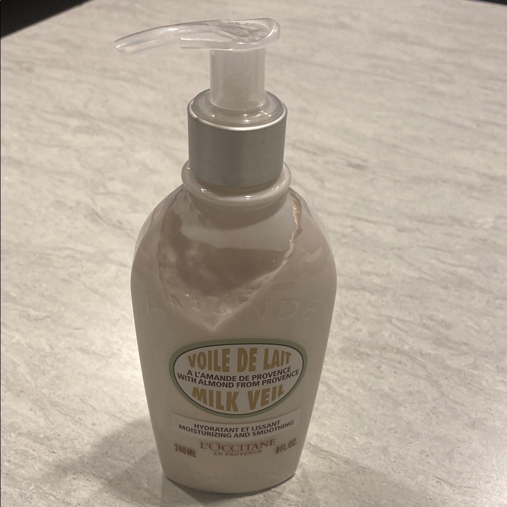 L'Occitane Milk Veil Body Lotion